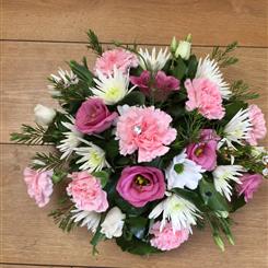 Posy of mixed flowers 