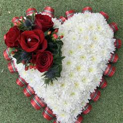 TARTAN EDGED  Heart 